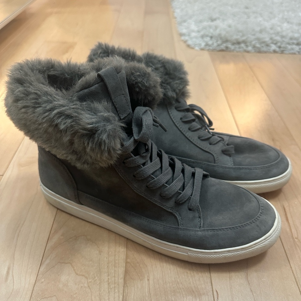 Gianni Bini High Top Fuzzy Sneakers